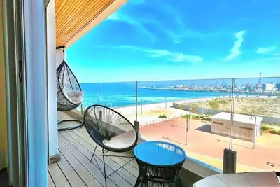 Image de appartement luxueux vue sur mer sans vis à vis