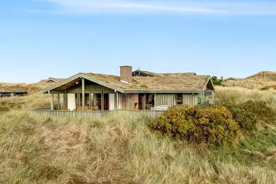 \"Fransine\" - 480m from the sea by Interhome