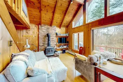 Image de Lakeview Lake Rescue Chalet btw Okemo & Killington. Great for Families & Couples