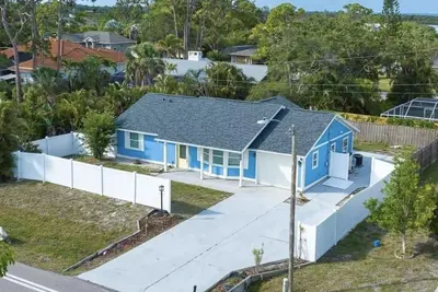 Charming Venice Home