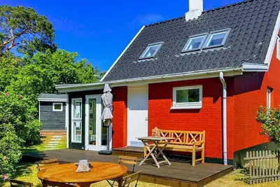 Image de \"Anemette\" - 100m from the sea by Interhome