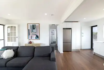 Image de Coastal Breeze - 67 Burrill Street