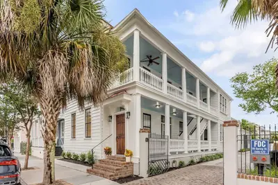Image de New! The Palmetto House- 3 Blocks To King -Downtown!