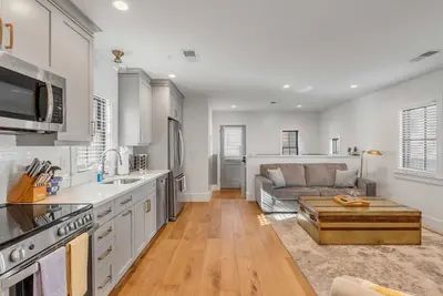 Image de The Palmetto House- D Close to King St!