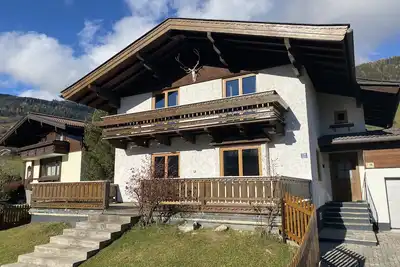 Image de 4 Bedroom Private vacation home in Walchen