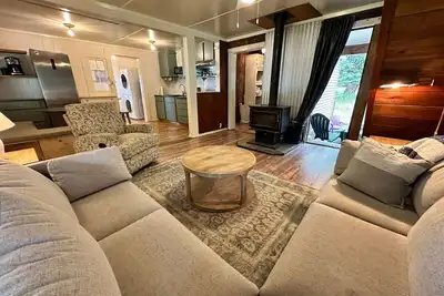 Image de Vintage Miners Cabin in McCall