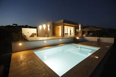 Image de Contemporary Shelter