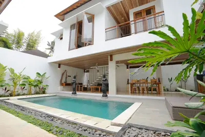 Image de Villa Alina - Geräumige Villa für 6 Personen mit Privatem Pool im Süden von Ubud