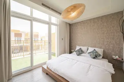 Image de Modern 3br Villa - Damac Hills 2