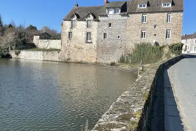 Image de Idyllic 6 Bedroom French Chateau Holiday Home