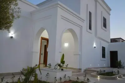 Image de Diar Nader une villa haute standing centre ville midoune 5 minutes carrefour