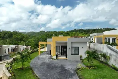 Image de Serenity Views - family-friendly villa in gated community near major attractions