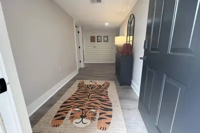 Image de 2br/2ba Renovated Condo under 1 mile to Toomers