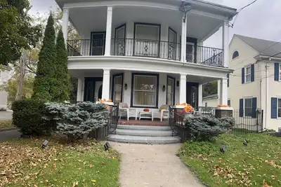 Image de Colonial Oasis of Peace 5 Guest