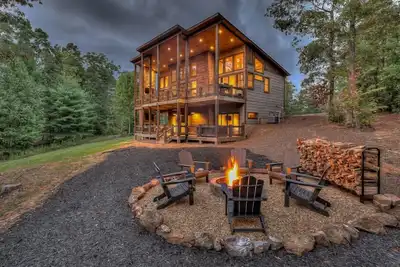 Image de Toasted Oak - Mountain Luxury | Hot Tub | Fire Pit