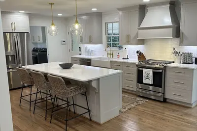 Image de 2025/2026 Masters Rental;1. 6 Miles from Gates of Angc; Newly Renovated 3 Br 2 Ba