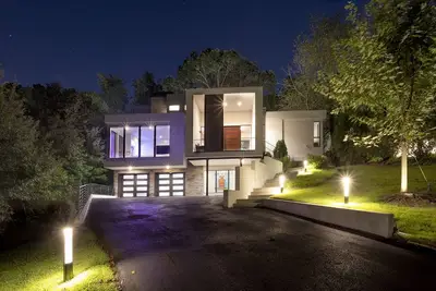 Ultra Modern Home With A Pool