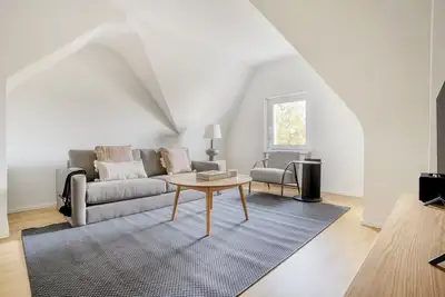 Image de Delightful Bachletten 3 Room w/ Storage, nr market, by Blueground