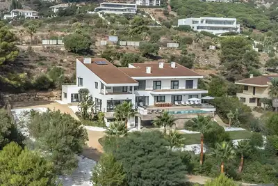 Image de Exquisite Luxury Villa in Sotogrande with magnificent sea views