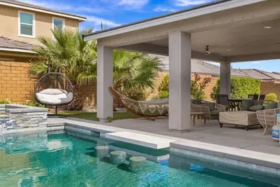 Sun-Kissed Escape w\/ Private