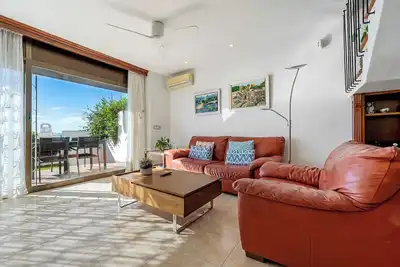 Image de Maison de vacances 'Ca La Montse' avec vue sur la mer, terrasse privée et Wi-Fi