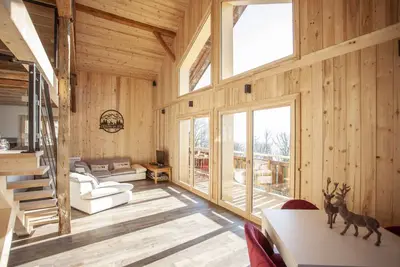 Image de Chalet \"L'Échappée Des Rêves\" avec vue sur les montagnes, terrasse privée et Wi-Fi