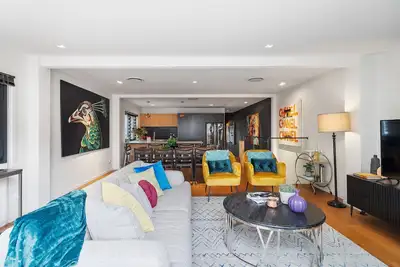 Image de Artscape, Newtown Villa