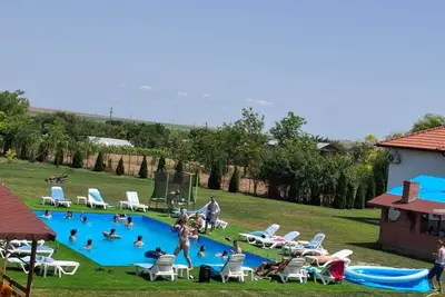 Image de Paradiso Resort, au cœur du Delta du Danube, 16 + 4 chambres, max. 51 personnes