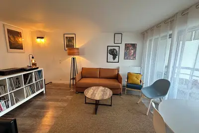 Image de Cosy Duplex 3 Pièces avec Parking Gratuit à Paris 19