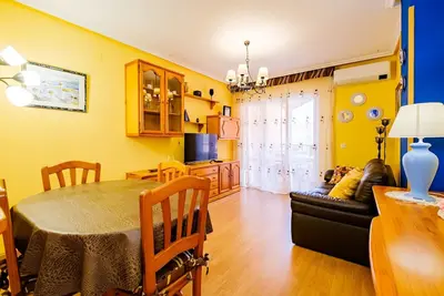 Image de Two bedroom apartment within walking distance from the sea and the beach!