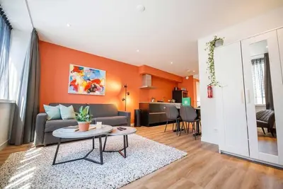 Image de Trendy Design 55m² Apartment with Balcony (Db-6-B)