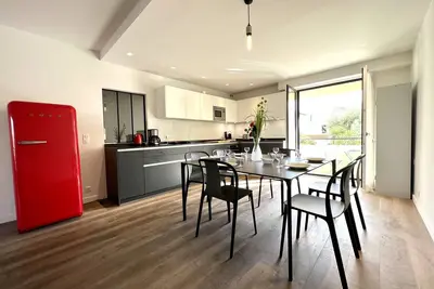 Image de Appartement moderne et spacieux -Biarritz centre