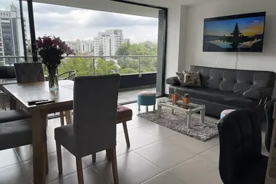Image de Beautiful 3 bedrooms apartment on the best area in Armenia.