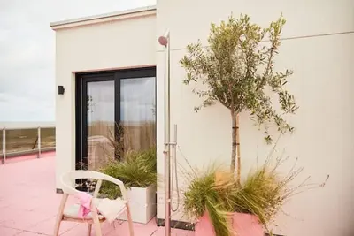 Image de The Pink Penthouse