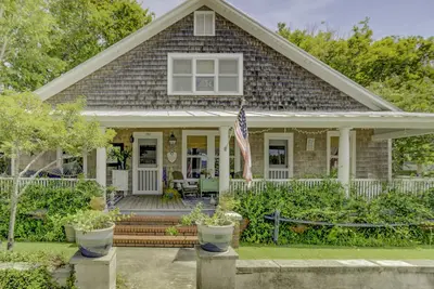 Image de Best Porch in Swansboro! 1 Block to Front Street. Dog friendly.