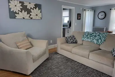 2 story cozy home. Walk to downtown Bangor and Brewer. Safe quiet neighborhood\n
