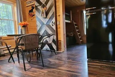 Image de Wicked Cute Cabin along the Piscataquis River