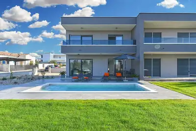 Image de Villa 2203/57841 (Istria - Peroj), 500m from the beach