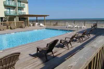 Image de Beachfront Two Bedroom Condo with a Pool/2 nights or 7 nights. Pet friendly!
