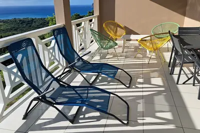 Image de Bas De Villa Le Rocher Avec Vue Sur Mer