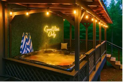Image de Modern & Cozy Blue Ridge Cabin: Hot Tub & Fire Pit, Surrounded by Nature