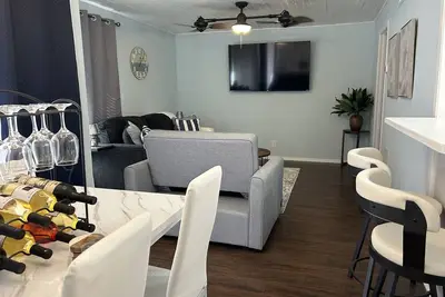 Image de The Dolce Cabana located on the golf course in beautiful Diamondhead, Ms.