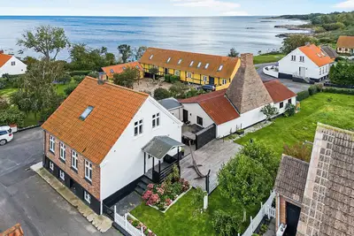 Image de Charming summerhouse w. perfect seaview location