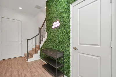 Image de Three bedroom, 3. 5 bathroom townhome 10 mins from Houston Hobby airport.