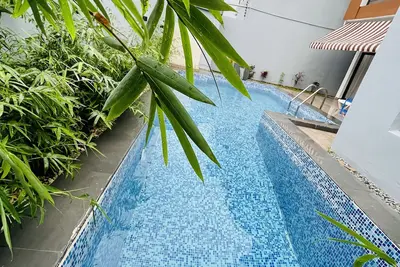 Image de La villa Queens: 5 chambres dont 1 Penthouse avec jacuzzi à Cité Petit New York.