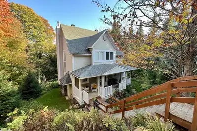 Image de Chalet avec vue sur le Chanteclair près de tout