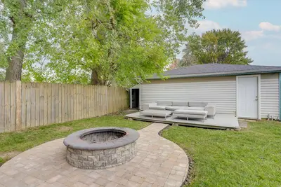 Image de Pet-Friendly Lorain Retreat w/ Fenced Yard!