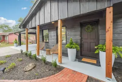 Image de Walk to Dt Alph - Newly Renovated