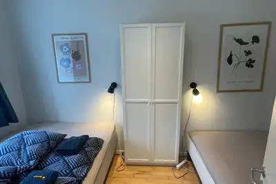 Image de Central Apt w Parking possibility, Netflix & Near Attractions