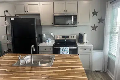 Image de Cozy cottage in Grand Isle, La Perfect location, and close to the beach.